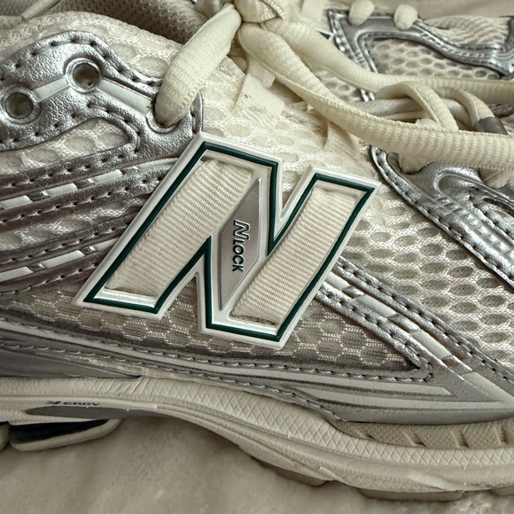 New Balance 1960R Cream, Green and Gray Athletic Shoes - Picture 3 of 4